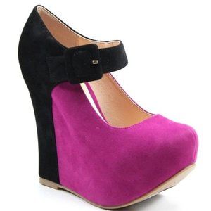 $50 SZ8 NWT Platform wedge by Luichiny